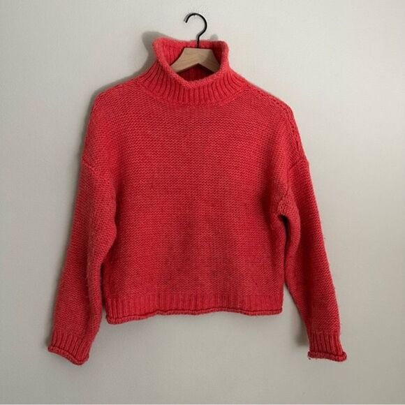 ANTHROPOLOGIE Lottie sweater coral mock neck chunky knit cropped sweater - Picture 3 of 7